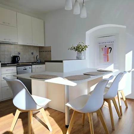 Apartment Scala 8 *